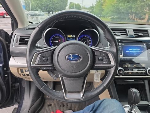 Used 2018 Subaru Outback 2.5i Premium AWD/4WD image 15