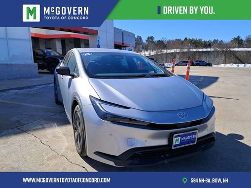 Used 2025 Toyota Prius LE image 7