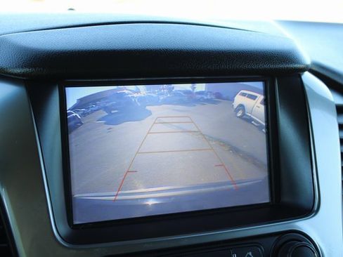 Used 2018 Chevrolet Tahoe LT image 24