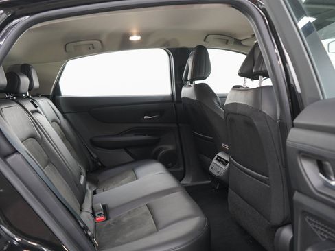 Used 2023 Nissan Ariya FWD image 12