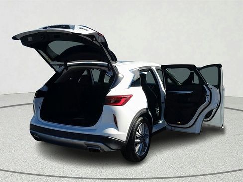 Used 2019 INFINITI QX50 Luxe w/ Navigation Package image 13