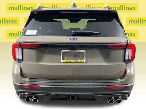 New 2026 Ford Explorer ST w/ Sun And Sound Package image 9