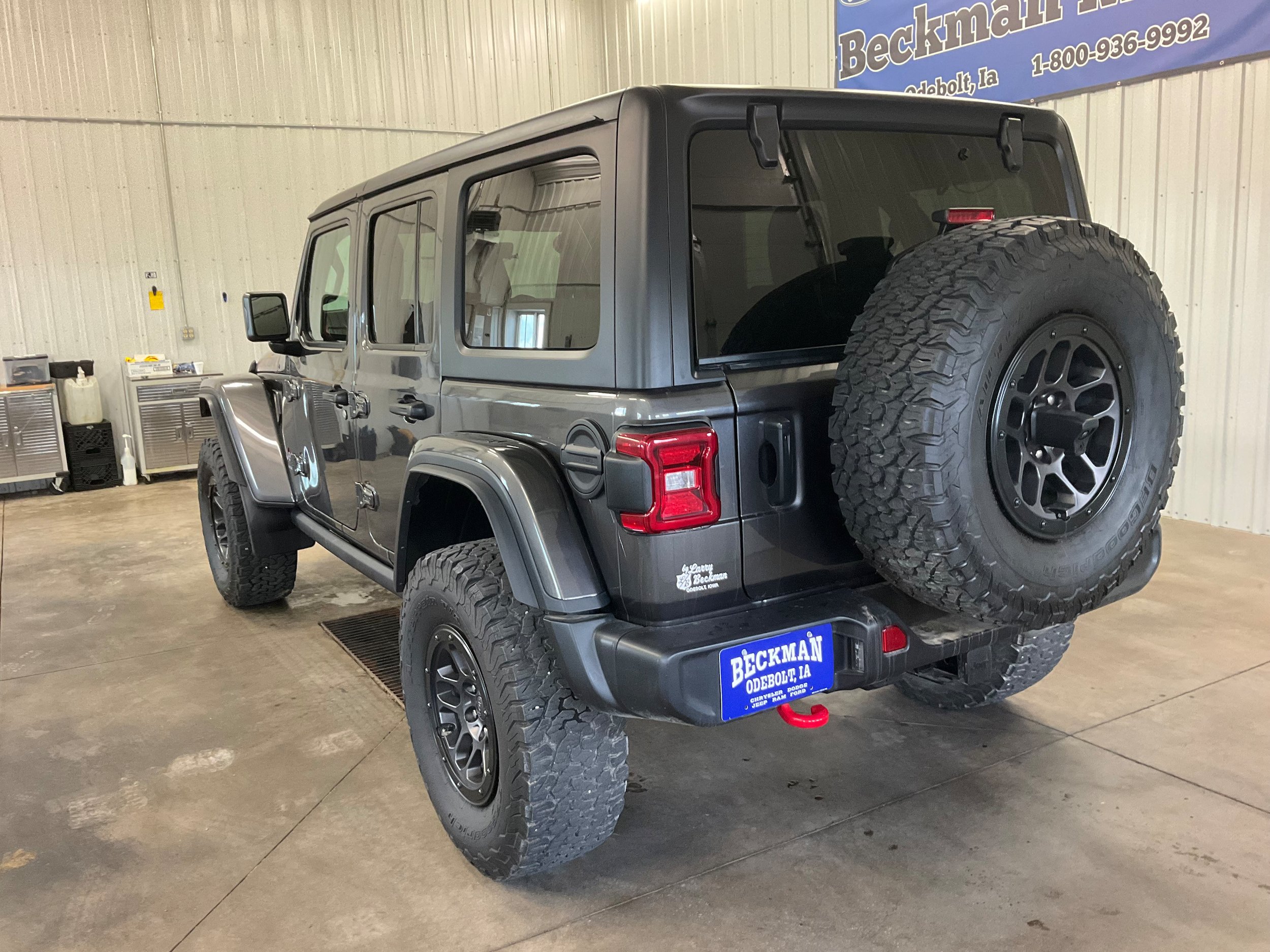 Used 2023 Jeep Wrangler Unlimited Rubicon w/ Xtreme 35 Tire Package AWD/4WD image 3