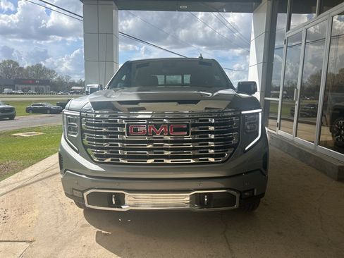 Used 2026 GMC Sierra 1500 Denali image 3