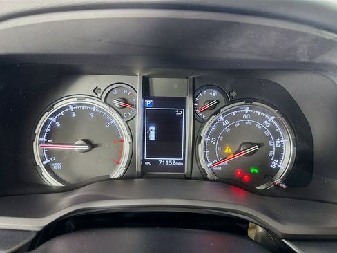 Used 2021 Toyota 4Runner Limited image 18