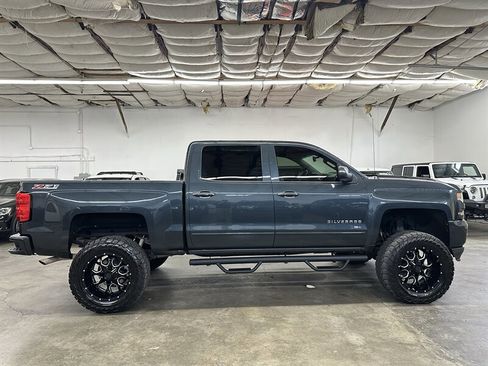 Used 2017 Chevrolet Silverado 1500 LT w/ All Star Edition AWD/4WD image 2
