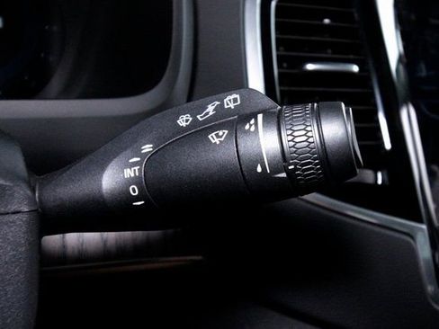 Used 2023 Volvo XC90 B6 Ultimate w/ Protection Package Premier image 19