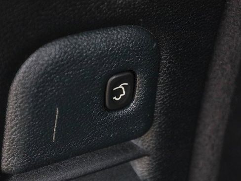 Used 2020 Dodge Durango R/T w/ Blacktop Package image 34