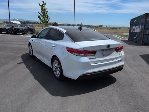 Used 2016 Kia Optima EX w/ Premium Package FWD image 7