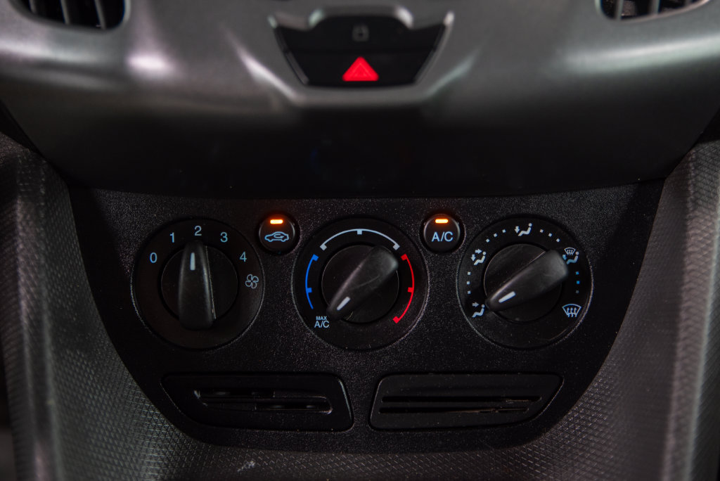 Used 2016 Ford Transit Connect XL FWD image 21
