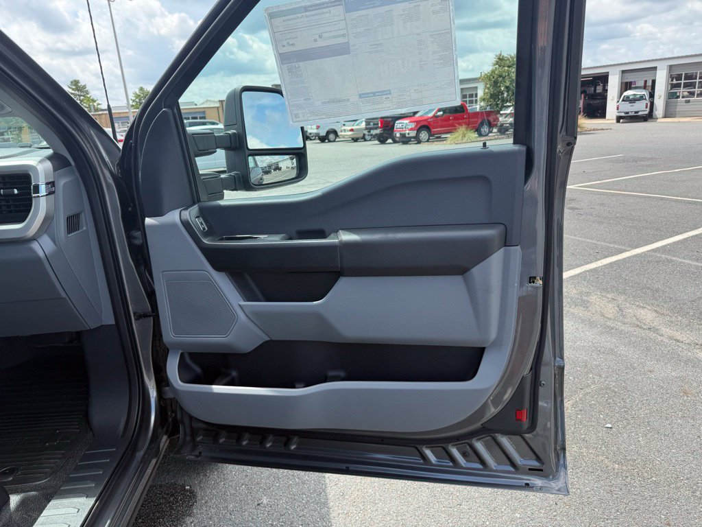 New 2025 Ford F350 XL w/ 360-Degree Camera Package RWD image 30