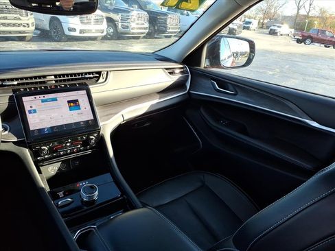 Certified 2021 Jeep Grand Cherokee L Limited image 14