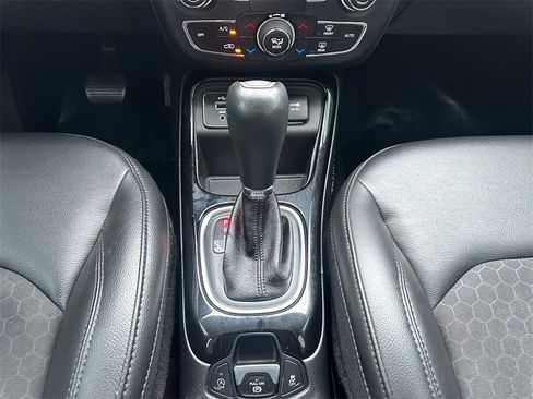 Used 2018 Jeep Compass Altitude w/ Popular Equipment Group image 14