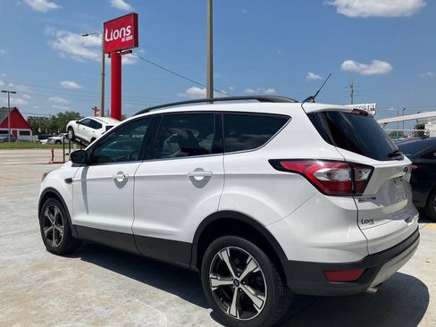 Used 2018 Ford Escape SEL AWD/4WD image 3