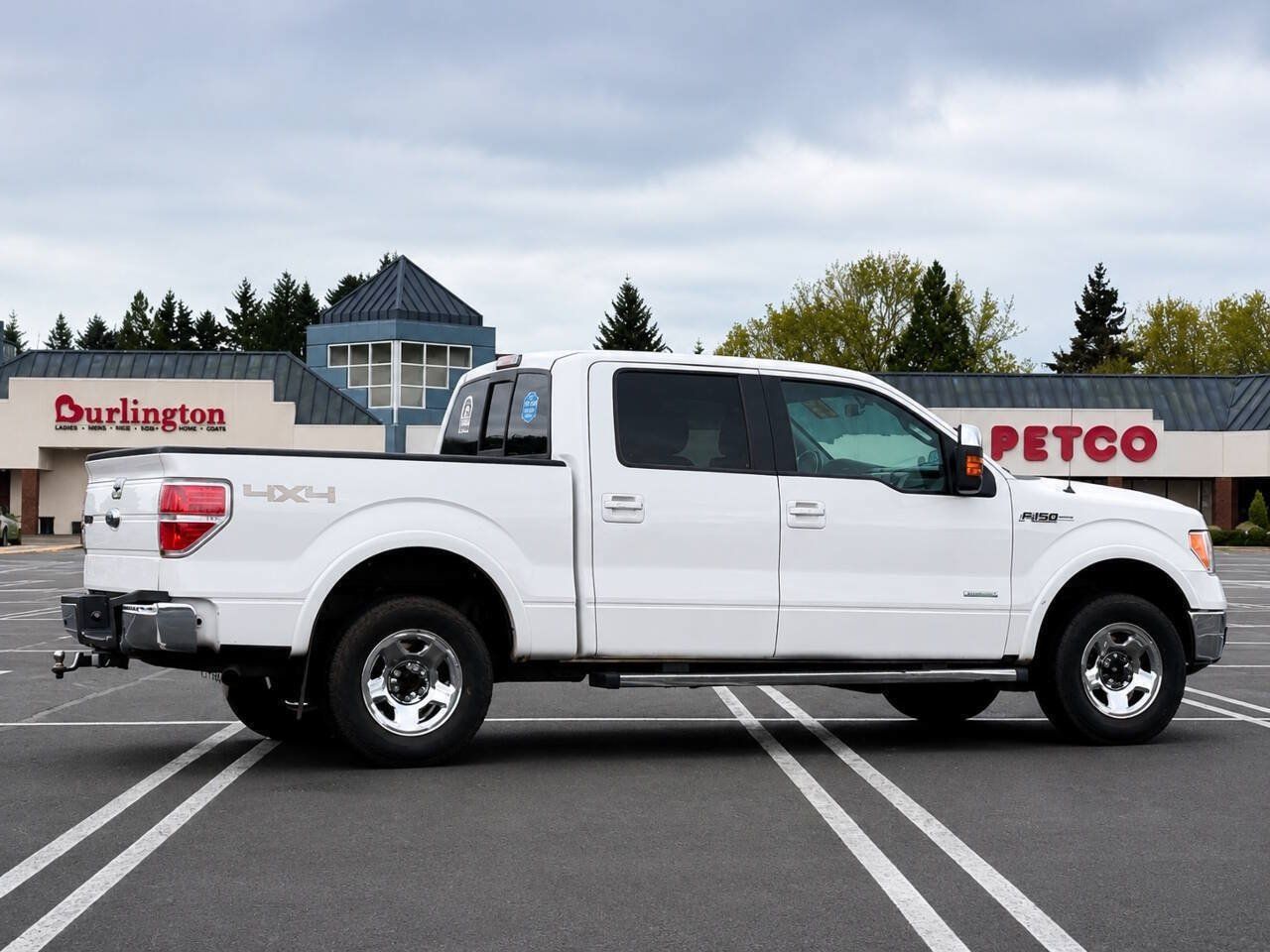 Used 2013 Ford F150 Lariat w/ Mid Equipment Group AWD/4WD image 10