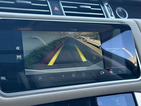 Used 2019 Land Rover Range Rover HSE image 27