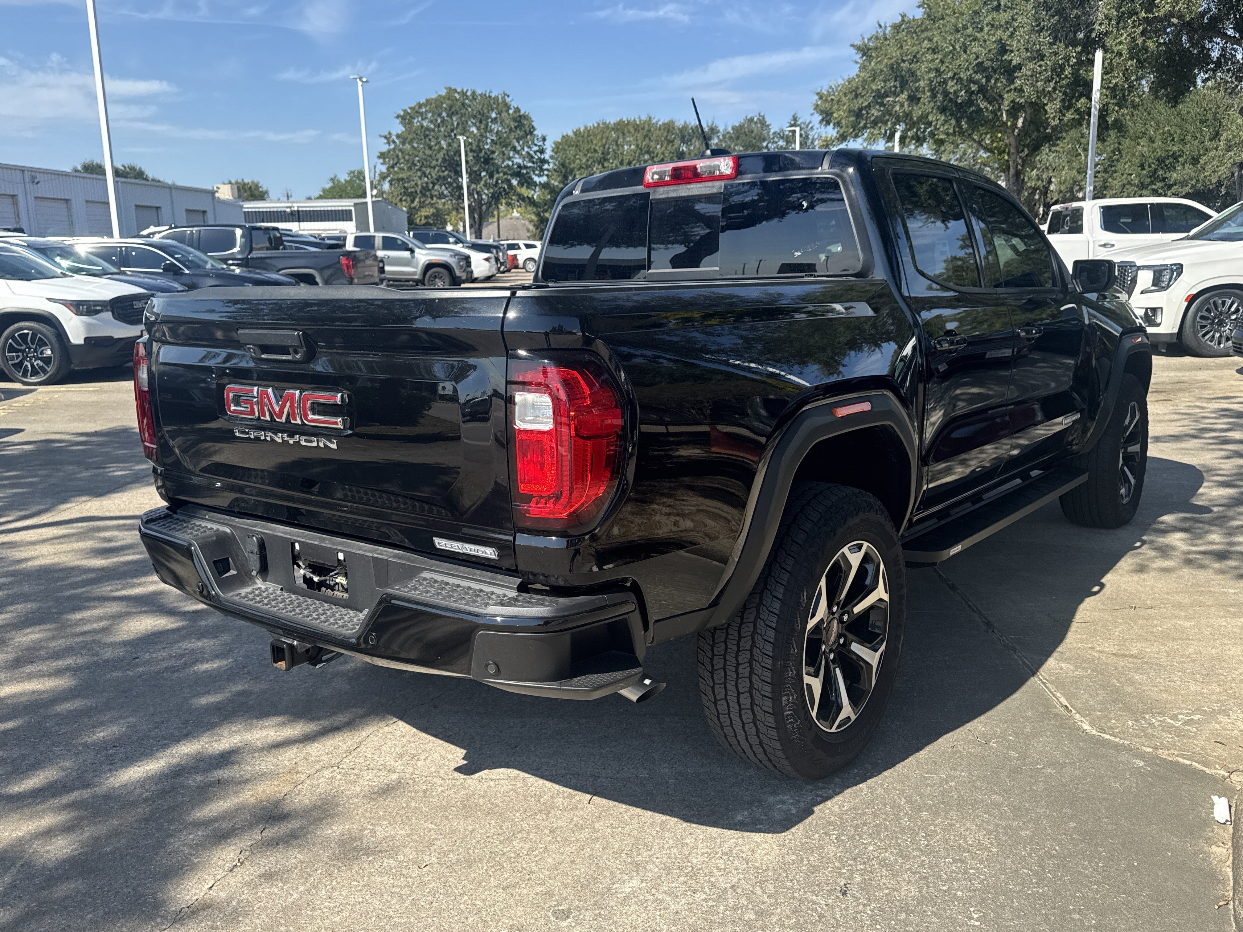 Used 2024 GMC Canyon Elevation w/ Elevation Premium Package RWD image 14