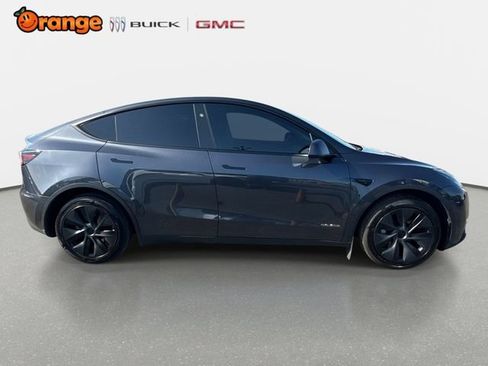 Used 2025 Tesla Model Y Long Range RWD image 2