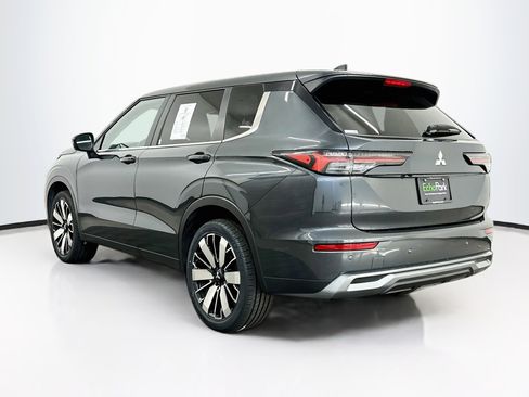 Used 2025 Mitsubishi Outlander AWD image 5