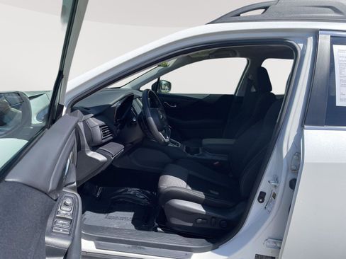 Used 2022 Subaru Outback Premium AWD/4WD image 5