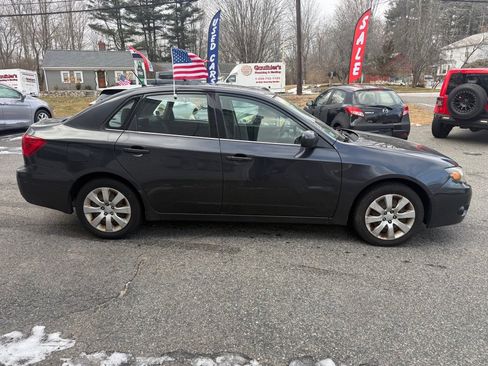 Used 2011 Subaru Impreza 2.5i image 7
