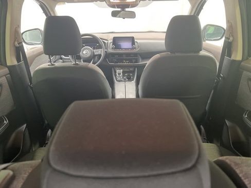 Used 2023 Nissan Rogue SV image 11