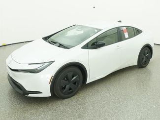 New 2026 Toyota Prius LE video 1