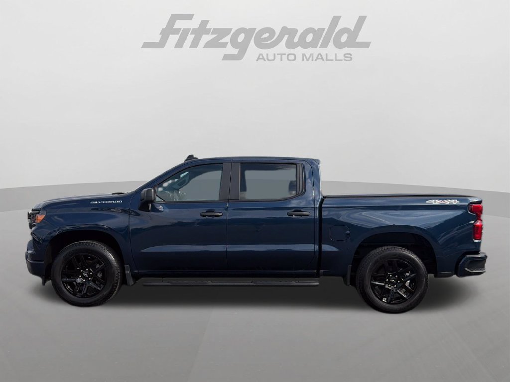 Used 2023 Chevrolet Silverado 1500 Custom AWD/4WD image 5