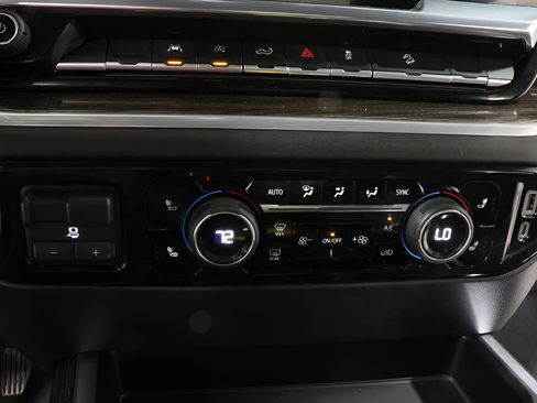 Used 2023 Chevrolet Silverado 1500 RST w/ Z71 Off-Road Package image 10