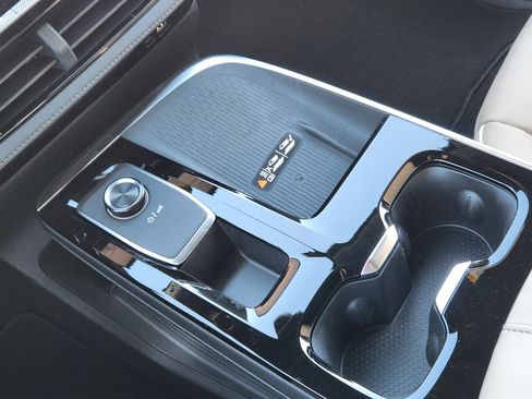 New 2026 Buick Enclave Preferred w/ Power Package image 17