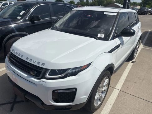 Used 2017 Land Rover Range Rover Evoque SE image 1