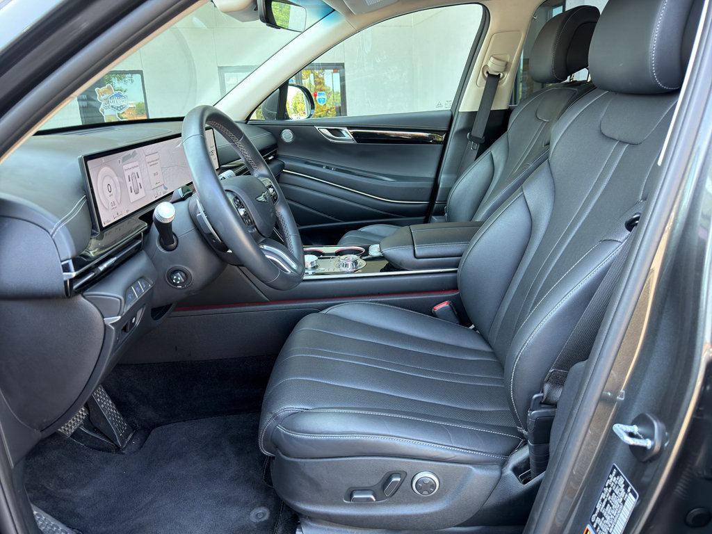 Used 2025 Genesis GV80 2.5T Standard AWD/4WD image 21