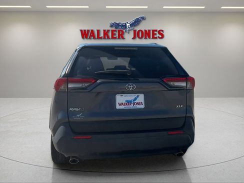Used 2023 Toyota RAV4 XLE Premium FWD image 6