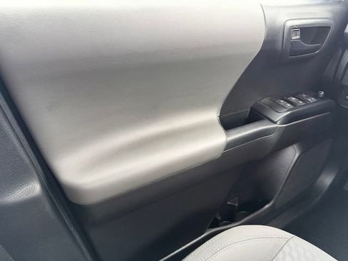 Certified 2023 Toyota Tacoma SR image 32