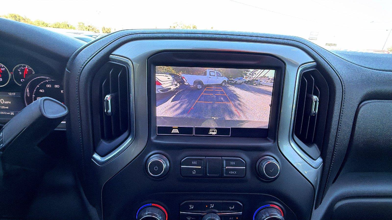 Used 2021 Chevrolet Silverado 1500 LT Trail Boss w/ Convenience Package II AWD/4WD image 32