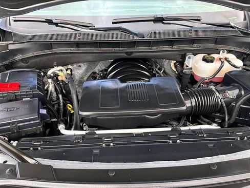 Certified 2025 Chevrolet Tahoe LS image 11