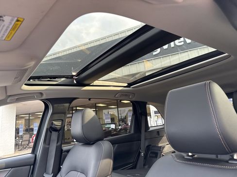 Used 2025 MAZDA CX-70 Plug-In Hybrid w/ Premium Pkg image 20