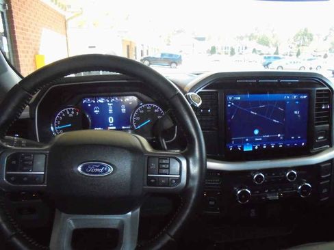 Used 2022 Ford F150 XLT w/ Equipment Group 302A High image 6