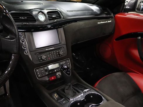 Used 2016 Maserati GranTurismo Sport image 30