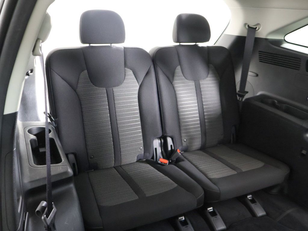 Used 2023 Kia Sorento LX FWD image 35