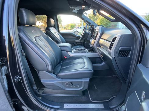 Certified 2022 Ford F250 Platinum w/ FX4 Off-Road Package image 7