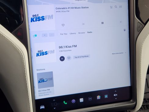 Used 2020 Tesla Model X Long Range image 24