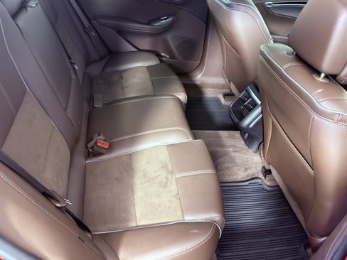 Used 2014 Chevrolet Impala LT w/ Premium Seating Package FWD image 12