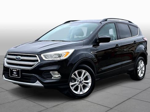 Used 2017 Ford Escape SE w/ SE Leather Comfort Package image 35