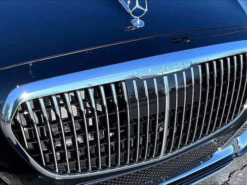 Certified 2024 Mercedes-Benz Maybach S 580 4MATIC image 39