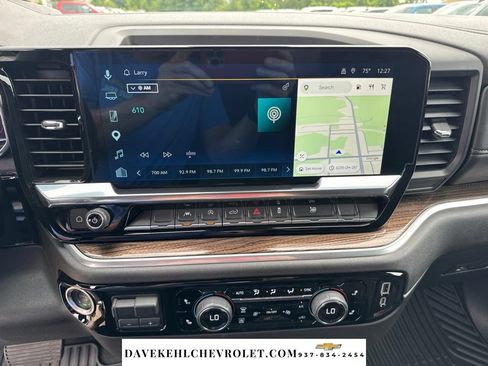 Used 2025 Chevrolet Silverado 1500 LT AWD/4WD image 17
