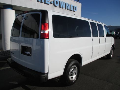 Used 2023 Chevrolet Express 3500 LS image 3
