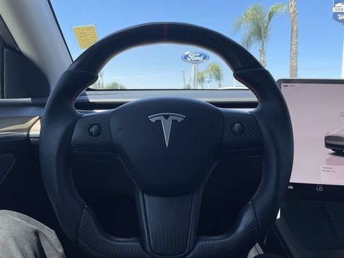 Used 2023 Tesla Model Y Long Range AWD/4WD image 11