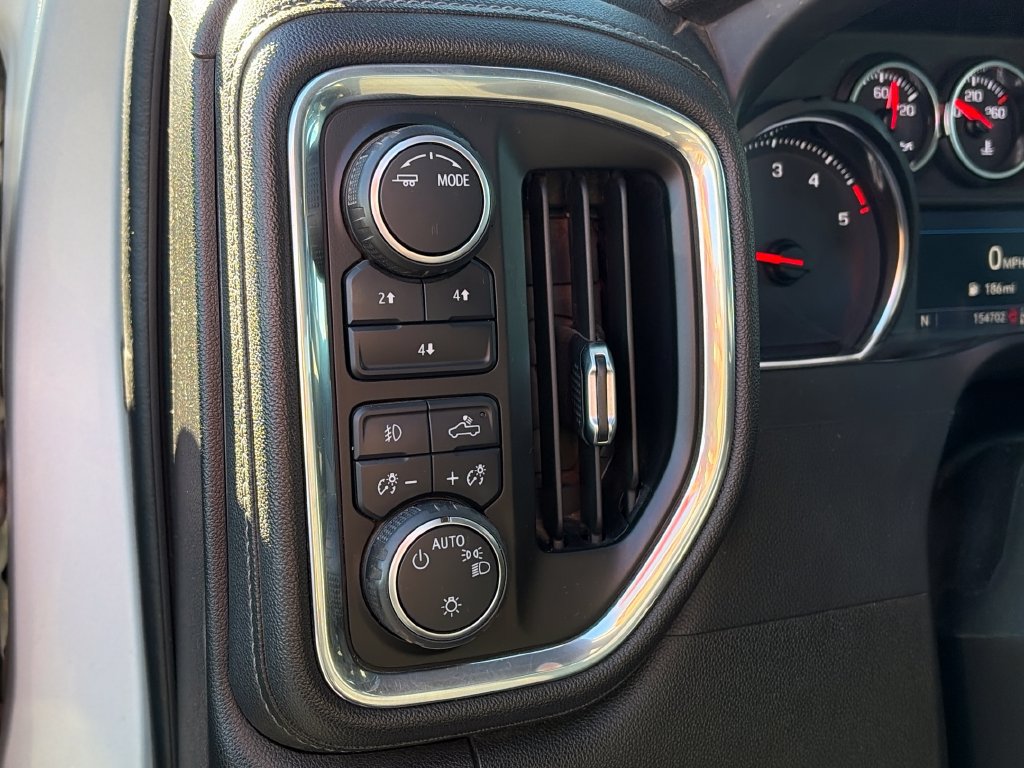 Used 2022 Chevrolet Silverado 3500 LT w/ Convenience Package AWD/4WD image 17