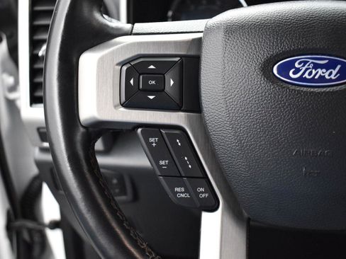 Used 2022 Ford F250 Platinum image 18